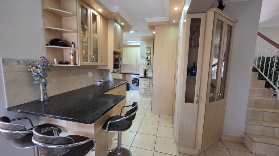 3 Bedroom Property for Sale in Island View Western Cape